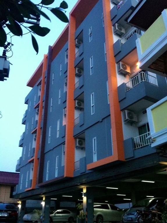 Pc Place Pattaya Buitenkant foto