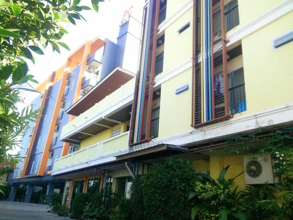 Pc Place Pattaya Buitenkant foto